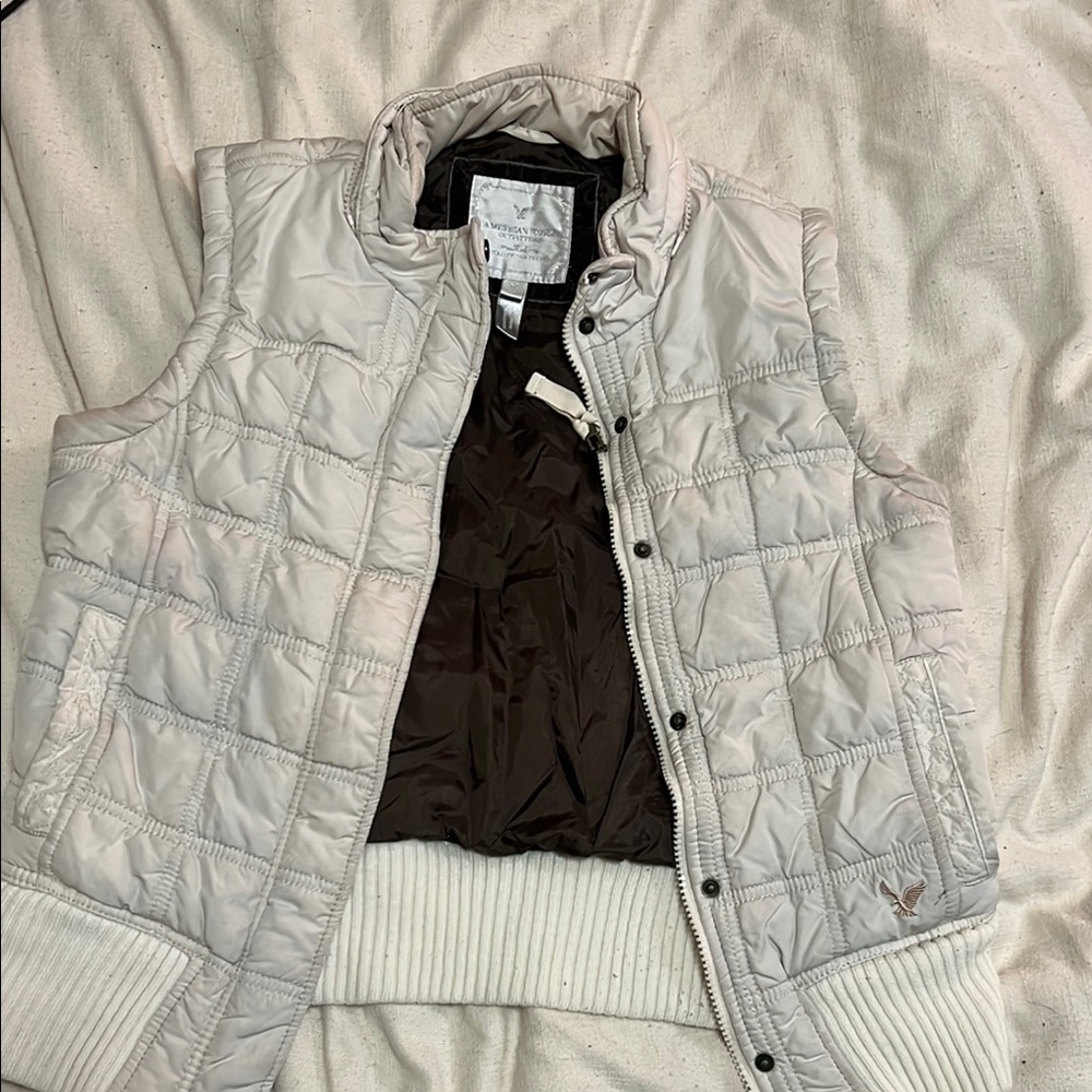 Vintage American Eagle Off-White Quilted Puffer Vest